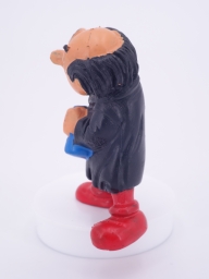 Gargamel mit Labor- / Glasgefäßen - photo