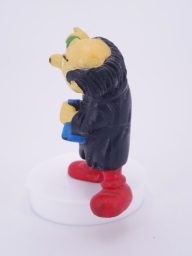 Gargamel mit Labor- / Glasgefäßen - photo