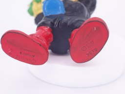 Gargamel mit Labor- / Glasgefäßen - photo