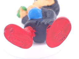 Gargamel mit Labor- / Glasgefäßen - photo