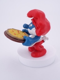 Grand Schtroumpf avec pizza - photo