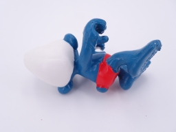 Schtroumpf sur planche à voile - photo