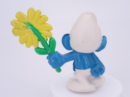 Schtroumpf courtisant avec fleur (rendez-vous) - photo