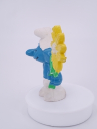 Schtroumpf courtisant avec fleur (rendez-vous) - photo