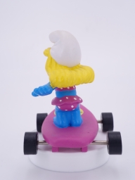 Schtroumpfette skateboard - photo