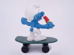 Schtroumpf avec glace - Skateboard - photo