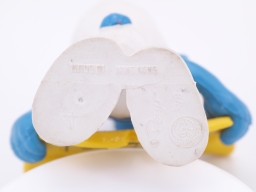 Schtroumpf chanteur avec partition - photo