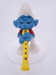 Schtroumpf avec flûte - photo