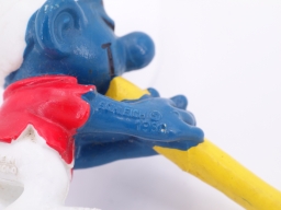 Schtroumpf avec flûte - photo