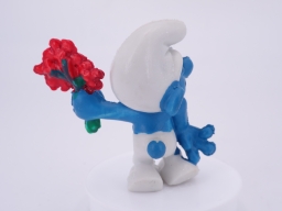 Schtroumpf amoureux avec fleurs - photo