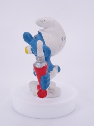 Schtroumpf avec brosse à dents et dentifrice - photo