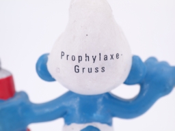 Schtroumpf avec brosse à dents et dentifrice - photo