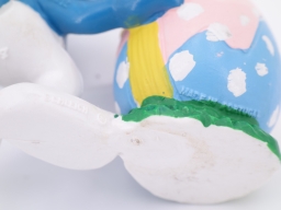 Schtroumpf avec œuf avec nœud - photo