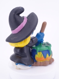Schtroumpfette sorcière avec chaudron - photo
