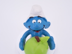 Schtroumpf avec pomme - photo