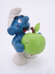 Schtroumpf avec pomme - photo