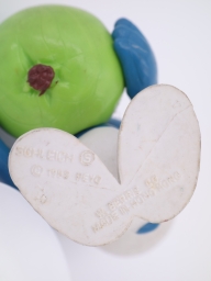 Schtroumpf avec pomme - photo