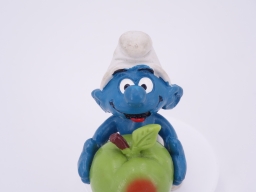 Schtroumpf avec pomme - photo