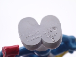 Schtroumpf avec brosse à dents et dentifrice - photo