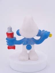 Schtroumpf avec brosse à dents et dentifrice - photo