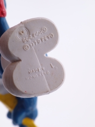 Schtroumpf avec brosse à dents et dentifrice - photo