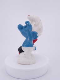 Schtroumpf avec marteau - photo