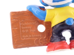 Schtroumpf avec tableau pour écrire - photo