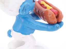 Schtroumpf avec hotdog - photo
