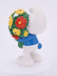 Schtroumpf avec bouquet de fleurs - photo