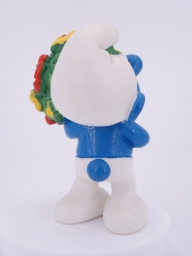 Schtroumpf avec bouquet de fleurs - photo