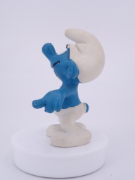 Schtroumpf montrant du doigt - photo