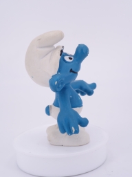 Schtroumpf montrant du doigt - photo