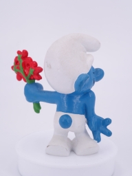 Schtroumpf amoureux avec fleurs - photo