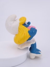 Schtroumpfette qui se maquille - photo