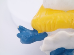 Schtroumpfette qui se maquille - photo