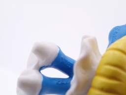 Schtroumpfette qui se maquille - photo