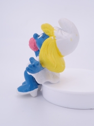 Schtroumpfette qui se maquille - photo