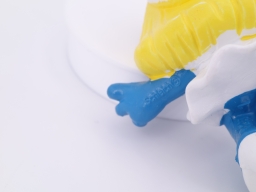 Schtroumpfette qui se maquille - photo