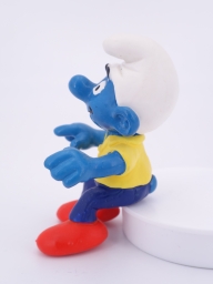 Schtroumpf avec ordinateur portable - photo