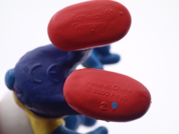 Schtroumpf avec ordinateur portable - photo