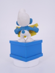 Schtroumpf chanteur avec partition - photo