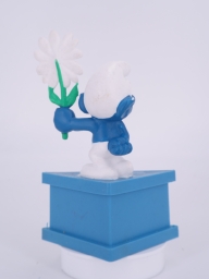 Schtroumpf courtisant avec fleur (rendez-vous) - photo