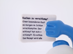 Schtroumpf avec journal - photo