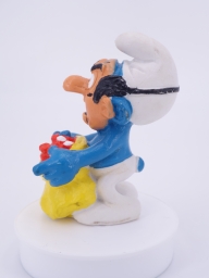 Schtroumpf avec masque de Gargamel - photo