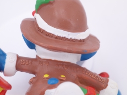 Schtroumpf avec cadeau et lanterne - photo