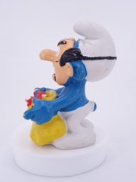 Schtroumpf avec masque de Gargamel - photo