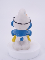 Schtroumpf avec masque de Gargamel - photo