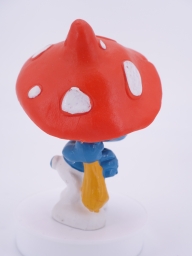 Schtroumpf avec parapluie champignon - photo