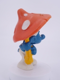 Schtroumpf avec parapluie champignon - photo