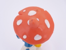 Schtroumpf avec parapluie champignon - photo
